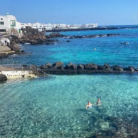 Eterna Primavera, A 40m De La Piscina Natural *