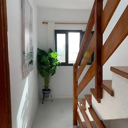 Eterna Primavera, A 40m De La Piscina Natural 펜션