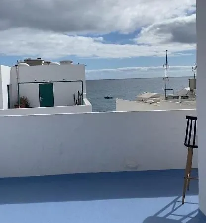 Eterna Primavera, A 40m De La Piscina Natural 펜션