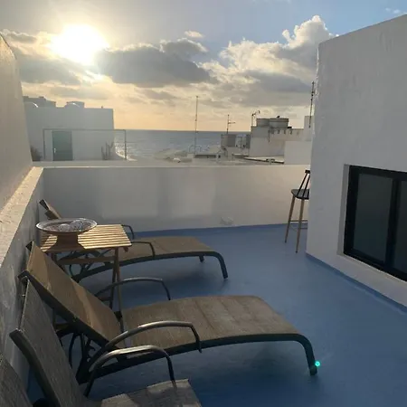 펜션 Eterna Primavera, A 40m De La Piscina Natural Punta Mujeres