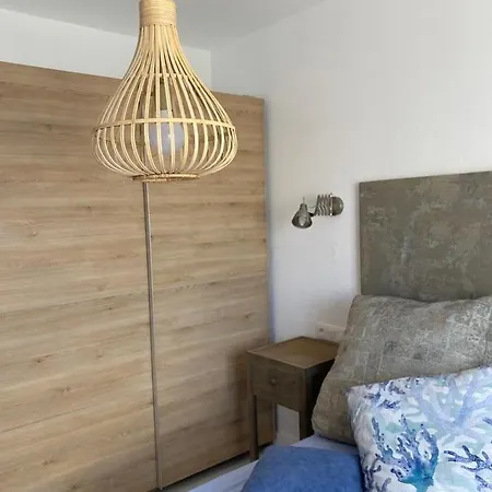 Holiday home Eterna Primavera, A 40m De La Piscina Natural Punta Mujeres